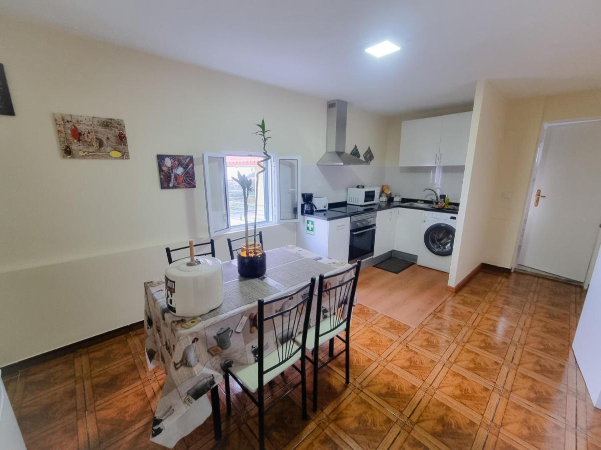 Cozy House In Central Sanatana, Near Top Hiking Trails And Levadas, Pico Ruivo サンタナ エクステリア 写真
