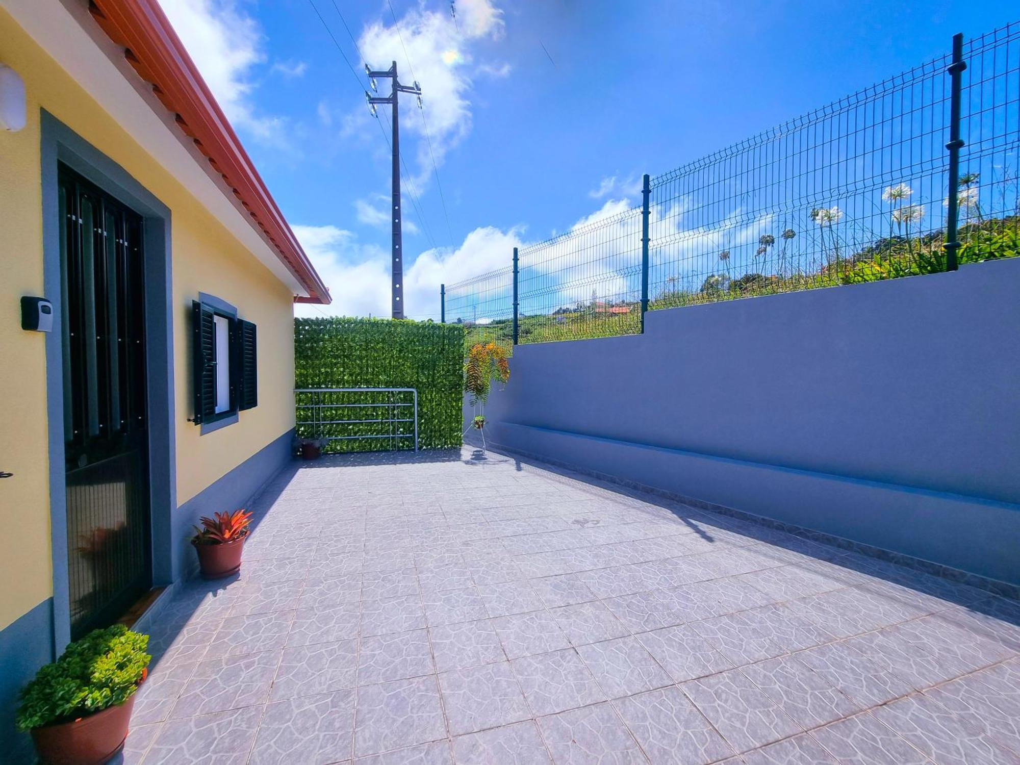 Cozy House In Central Sanatana, Near Top Hiking Trails And Levadas, Pico Ruivo サンタナ エクステリア 写真